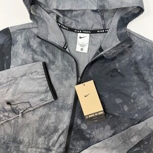 Nike Trail Running Jacket Women's Medium Lightweight Hooded Tie Dye NEW